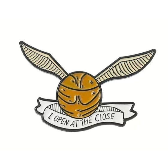 HARRY POTTER Quidditch Snitch Enamel Lapel Pin NEW - Picture 1 of 4
